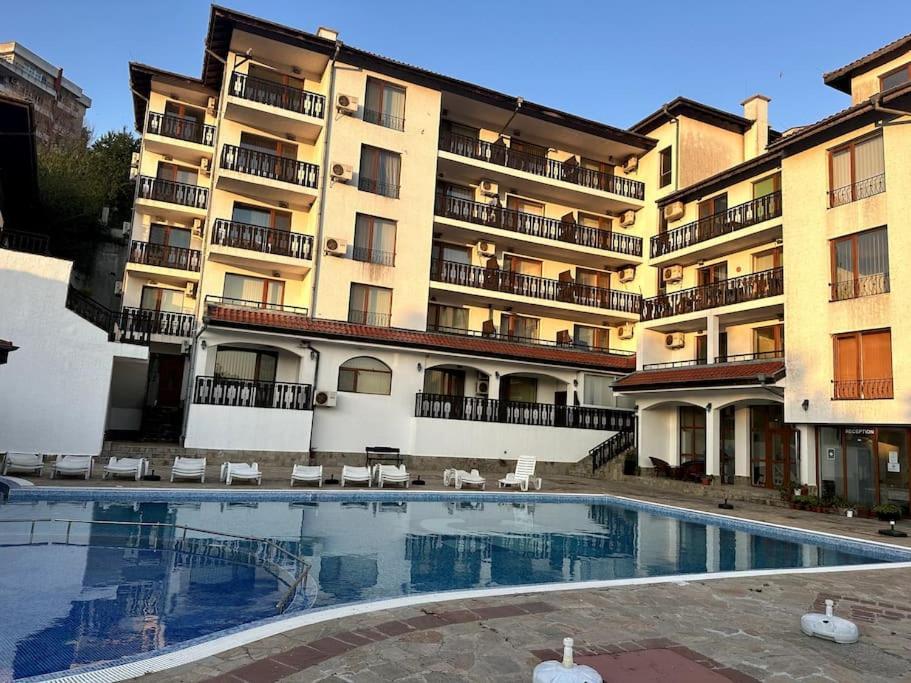 Spacious Fully Furnished Studio In Kavarna Apart Hotel מראה חיצוני תמונה
