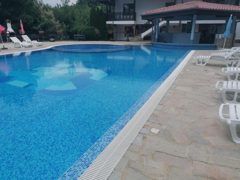 Spacious Fully Furnished Studio In Kavarna Apart Hotel מראה חיצוני תמונה