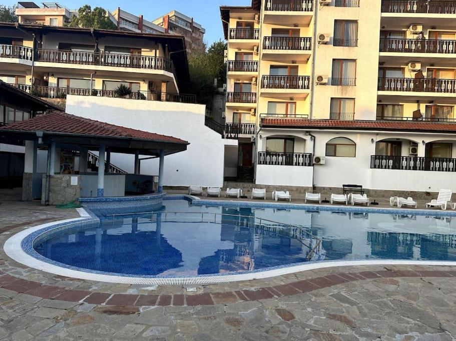 Spacious Fully Furnished Studio In Kavarna Apart Hotel מראה חיצוני תמונה