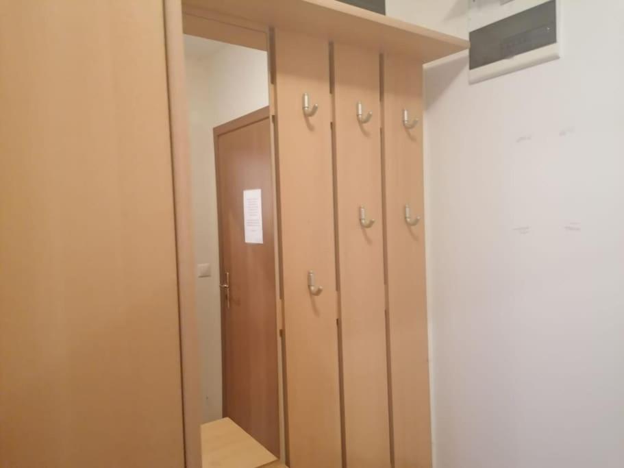 Spacious Fully Furnished Studio In Kavarna Apart Hotel מראה חיצוני תמונה