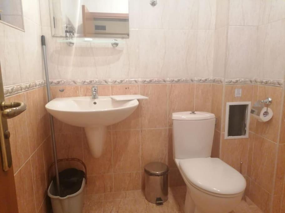 Spacious Fully Furnished Studio In Kavarna Apart Hotel מראה חיצוני תמונה